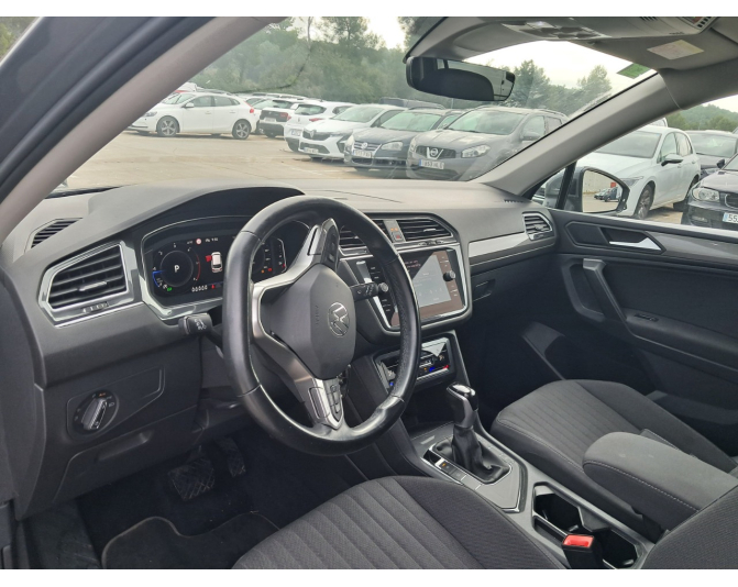 VOLKSWAGEN TIGUAN ALLSPACE