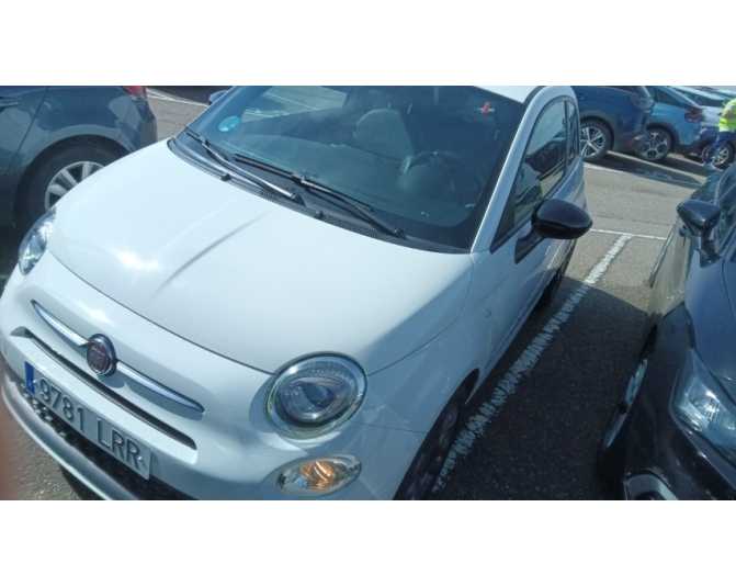 Renting cocheFIAT 500