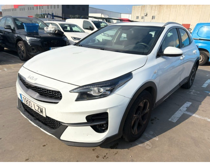 Renting cocheKIA XCEED