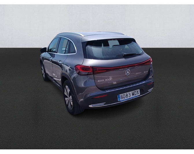 MERCEDES EQA