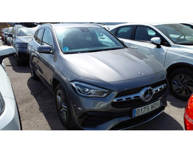 MERCEDES GLA
