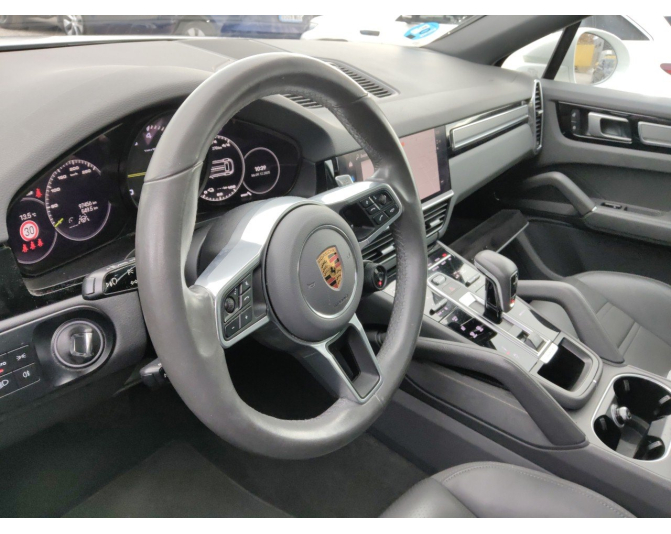 PORSCHE CAYENNE COUPE