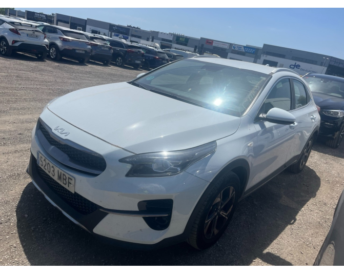 Renting cocheKIA XCEED