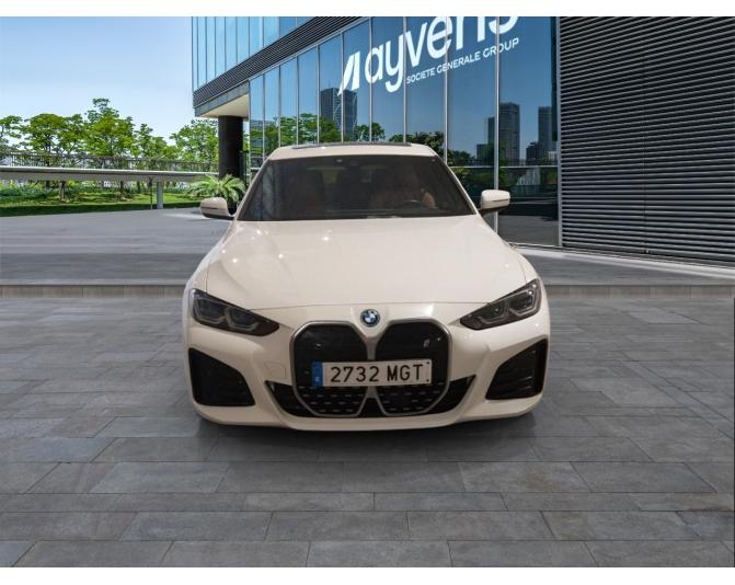 BMW I4