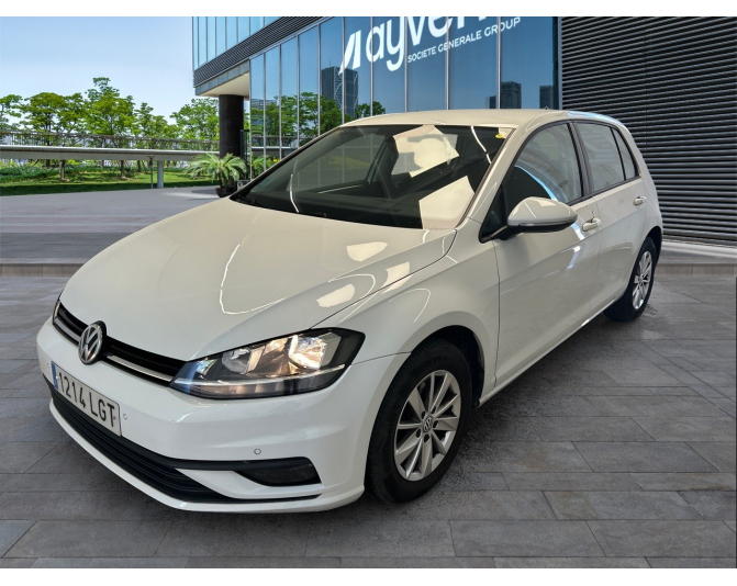 Renting cocheVOLKSWAGEN GOLF