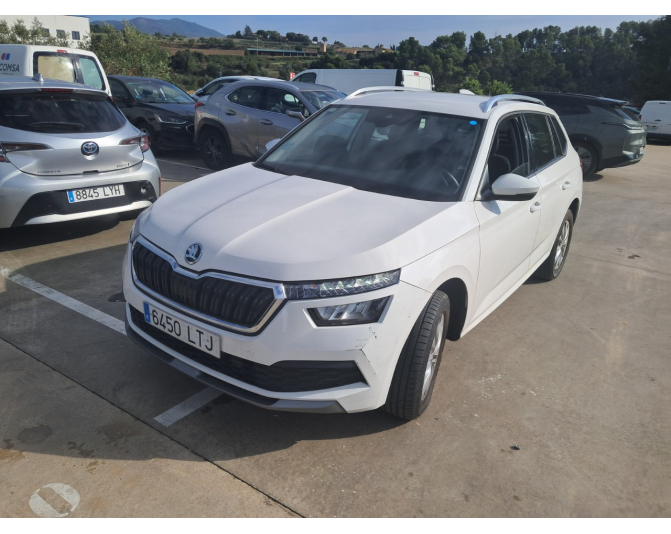 Renting cocheSKODA KAMIQ