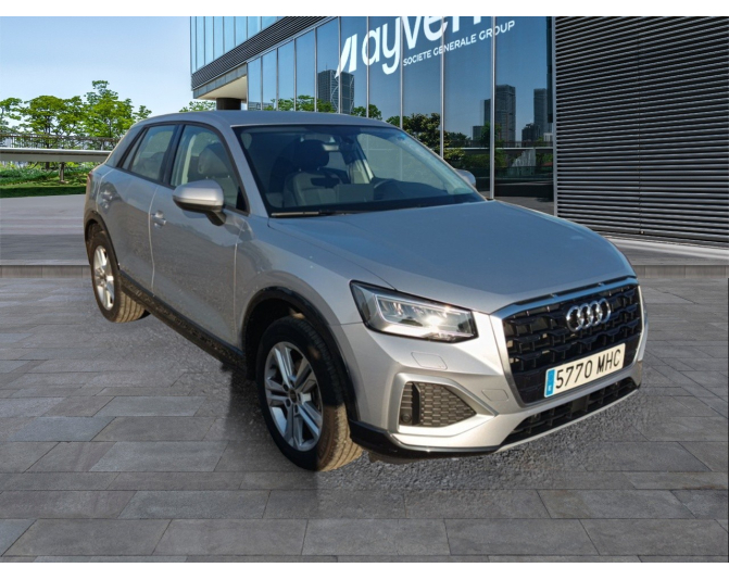 AUDI Q2