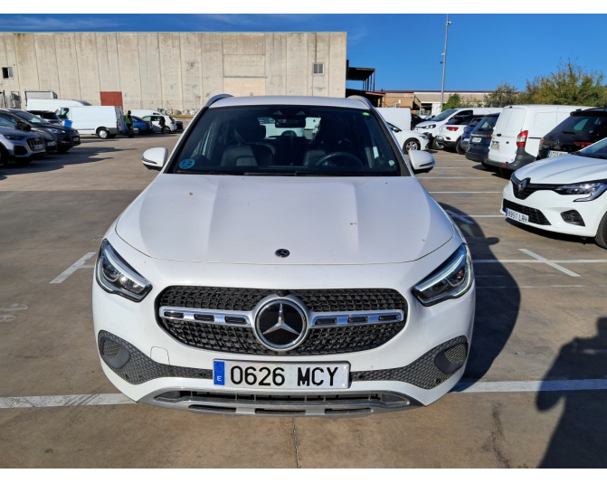 MERCEDES GLA