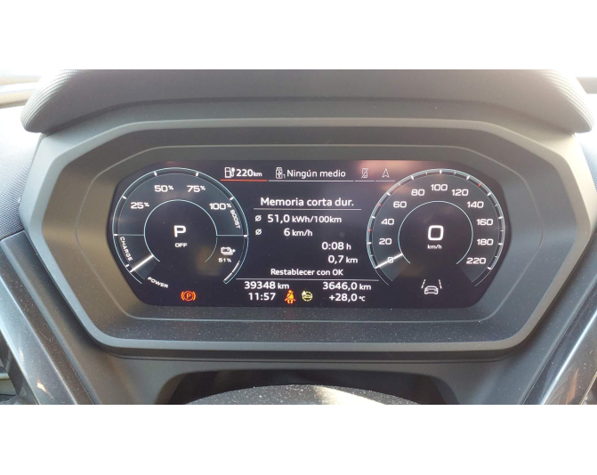 AUDI Q4