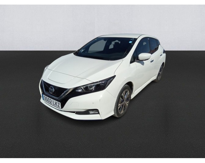 Renting cocheNISSAN LEAF