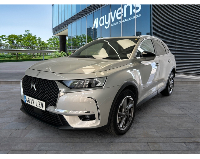 Renting cocheDS DS 7 CROSSBACK