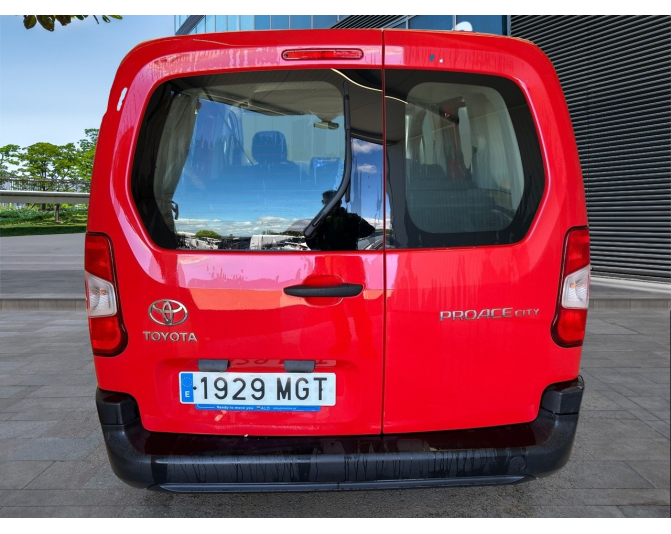 TOYOTA PROACE CITY VERSO