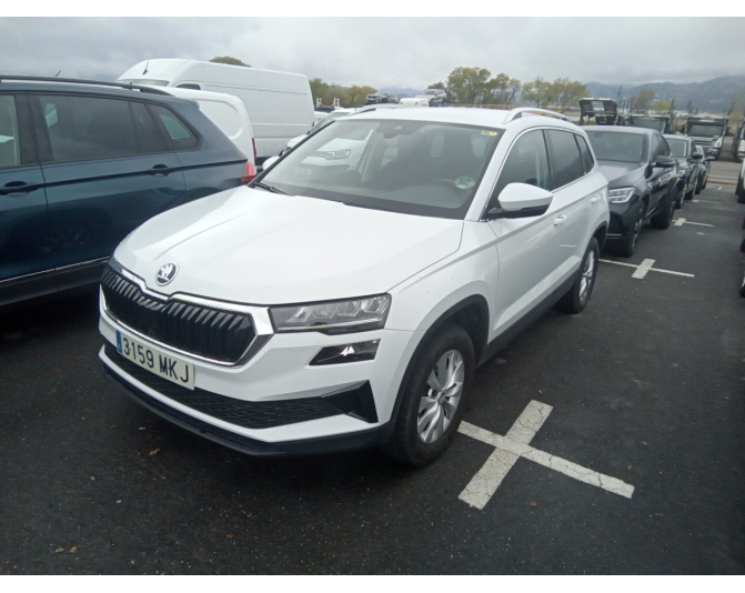 Renting cocheSKODA KAROQ