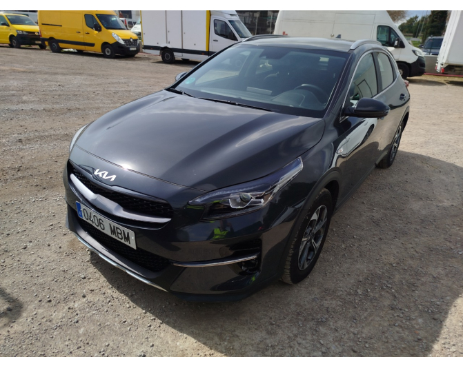 Renting cocheKIA XCEED