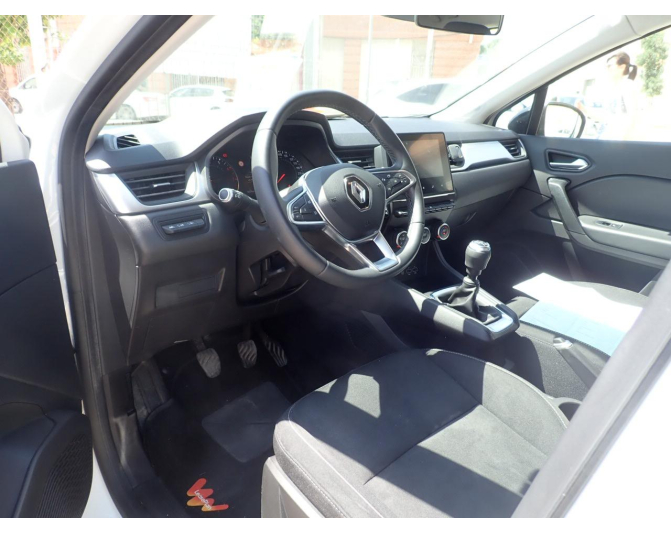 RENAULT CAPTUR