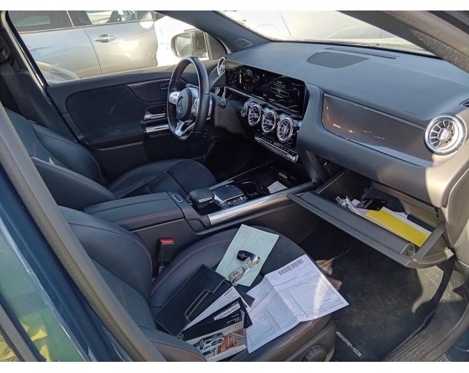 MERCEDES GLA