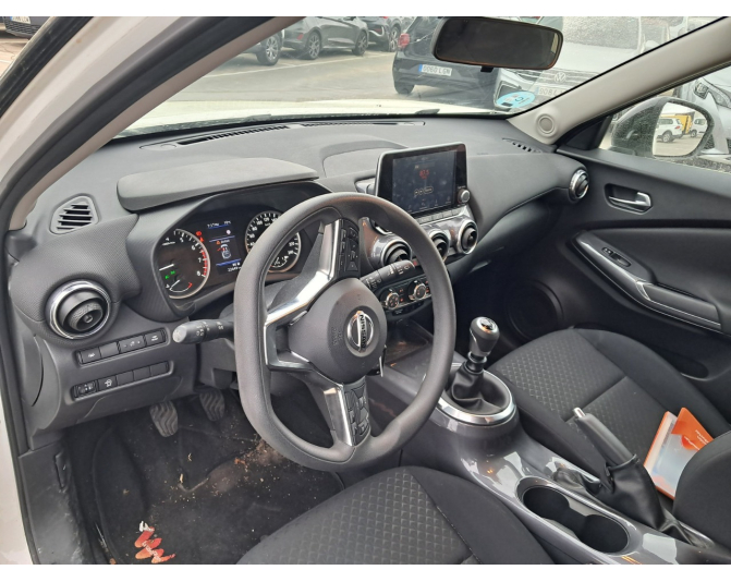 NISSAN JUKE