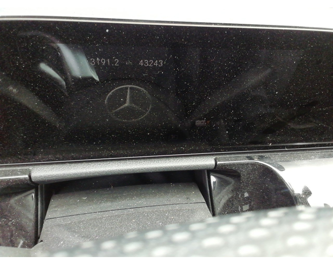 MERCEDES GLA