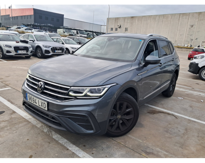 Renting cocheVOLKSWAGEN TIGUAN ALLSPACE