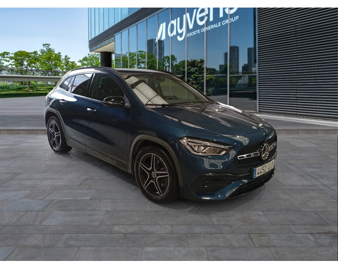 MERCEDES GLA