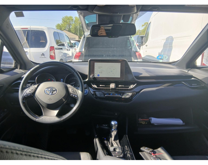 TOYOTA C-HR
