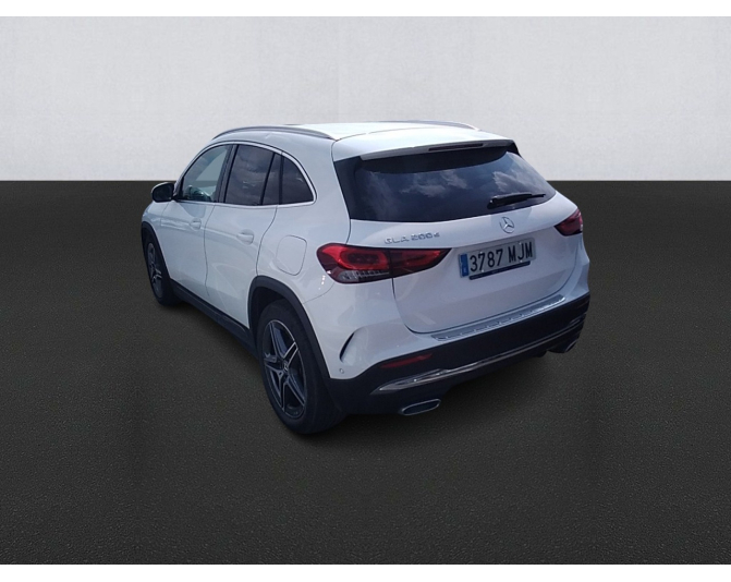 MERCEDES GLA