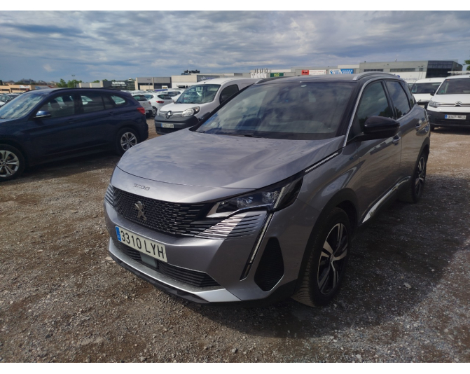 Renting cochePEUGEOT 3008