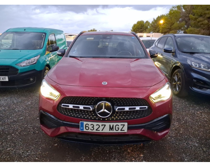 MERCEDES GLA