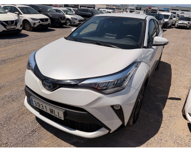 Renting cocheTOYOTA C-HR