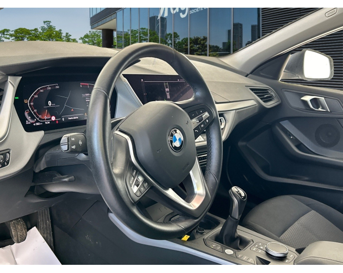 BMW SERIES 1