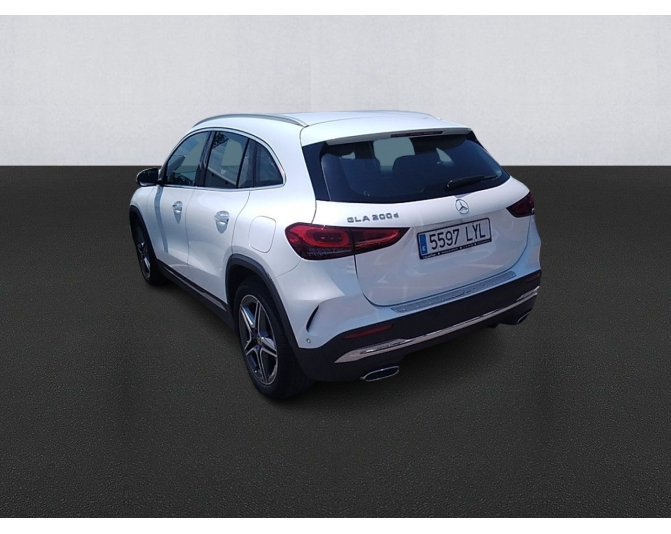MERCEDES GLA