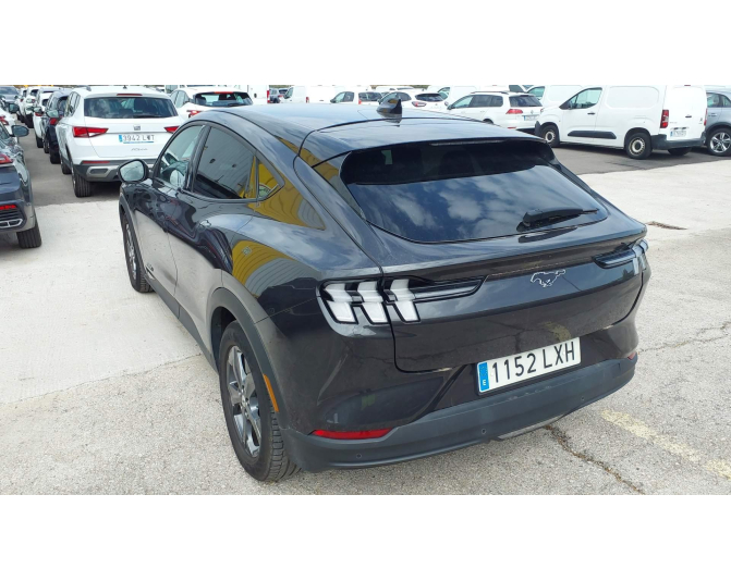 FORD MUSTANG MACH-E