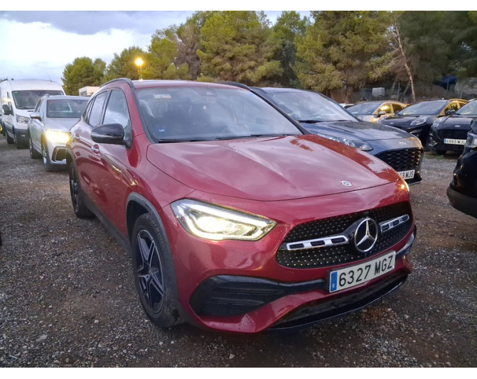 MERCEDES GLA