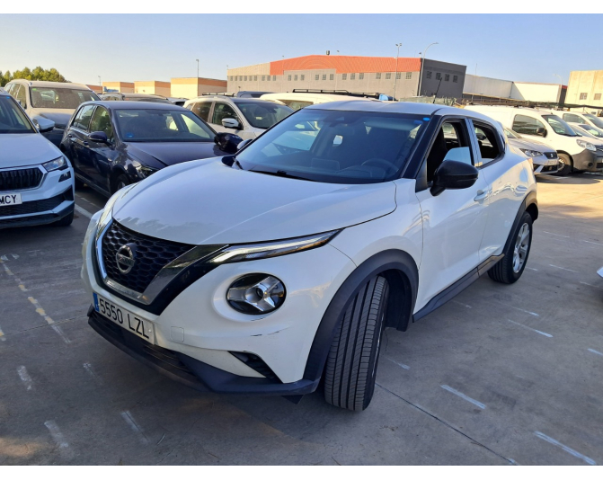 Renting cocheNISSAN JUKE