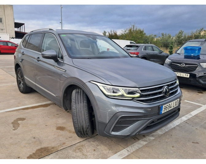 VOLKSWAGEN TIGUAN ALLSPACE