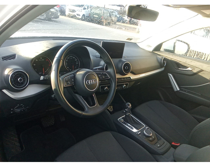 AUDI Q2