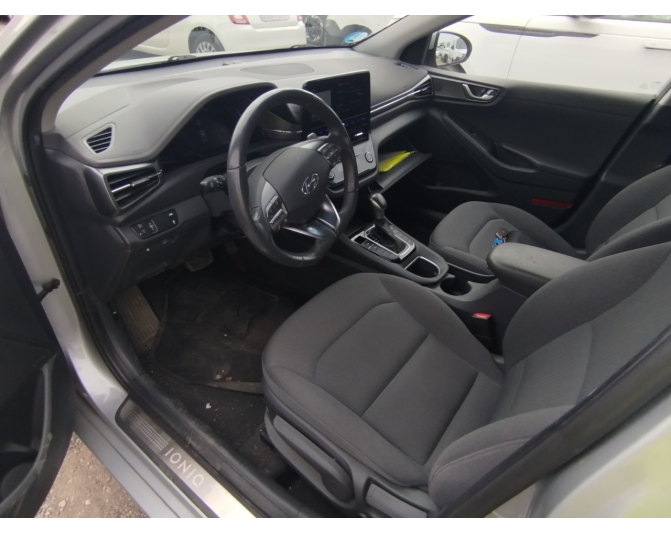 HYUNDAI IONIQ