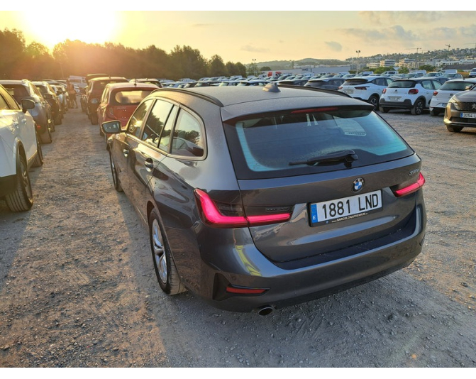BMW SERIES 3