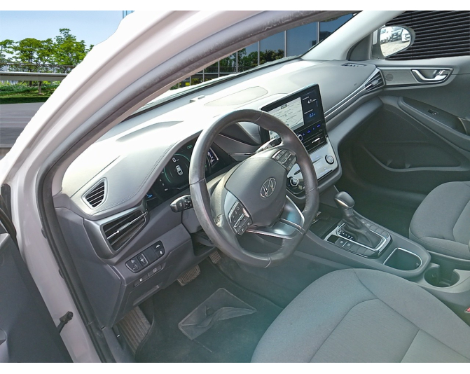 HYUNDAI IONIQ