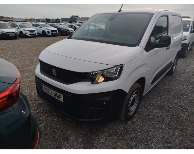 Renting cochePEUGEOT PARTNER