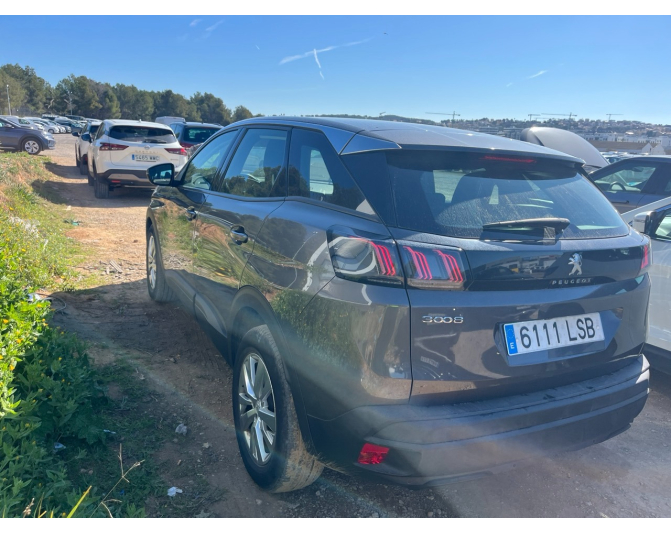 PEUGEOT 3008