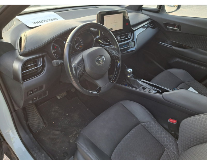 TOYOTA C-HR