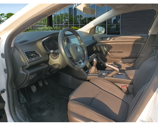 RENAULT MEGANE