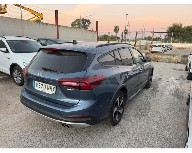 FORD FOCUS