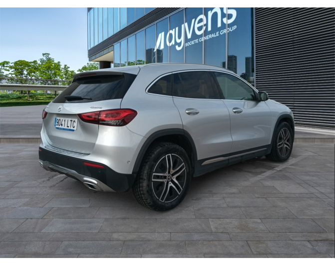 MERCEDES GLA