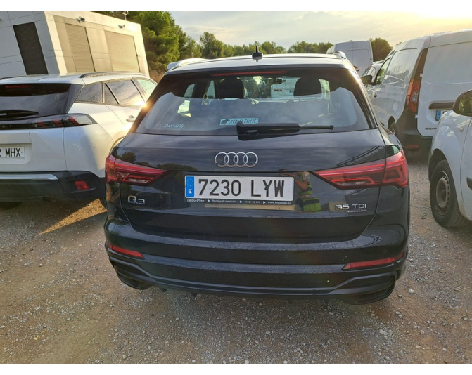 AUDI Q3