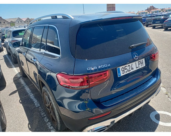 MERCEDES GLB