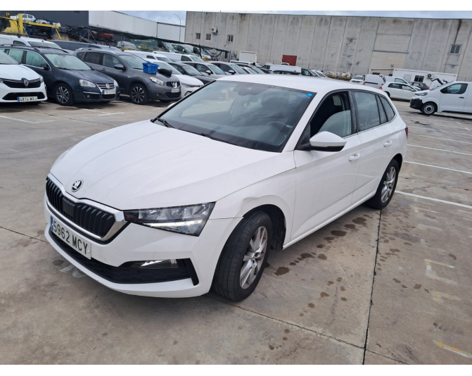 Renting cocheSKODA SCALA