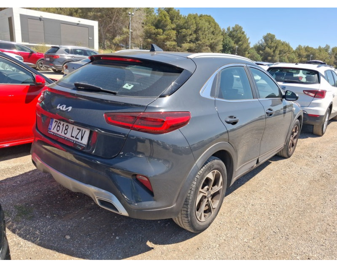 KIA XCEED