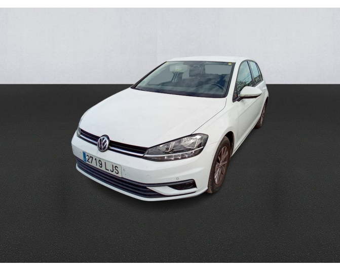 Renting cocheVOLKSWAGEN GOLF